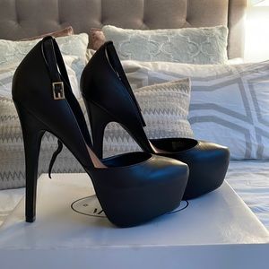 Steve Madden Deeny platform heels